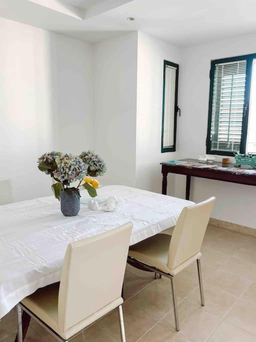 City Penthouse With Roof Terrace And Sea Views Valletta Exterior photo